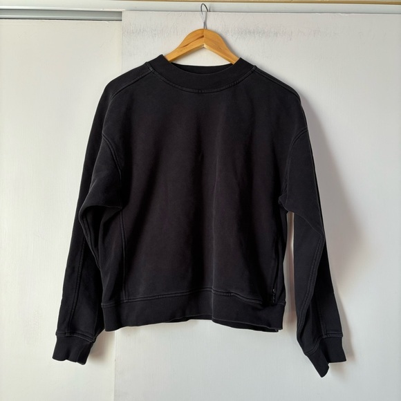 Lululemon Chill On Pullover in Black - Picture 2 of 7